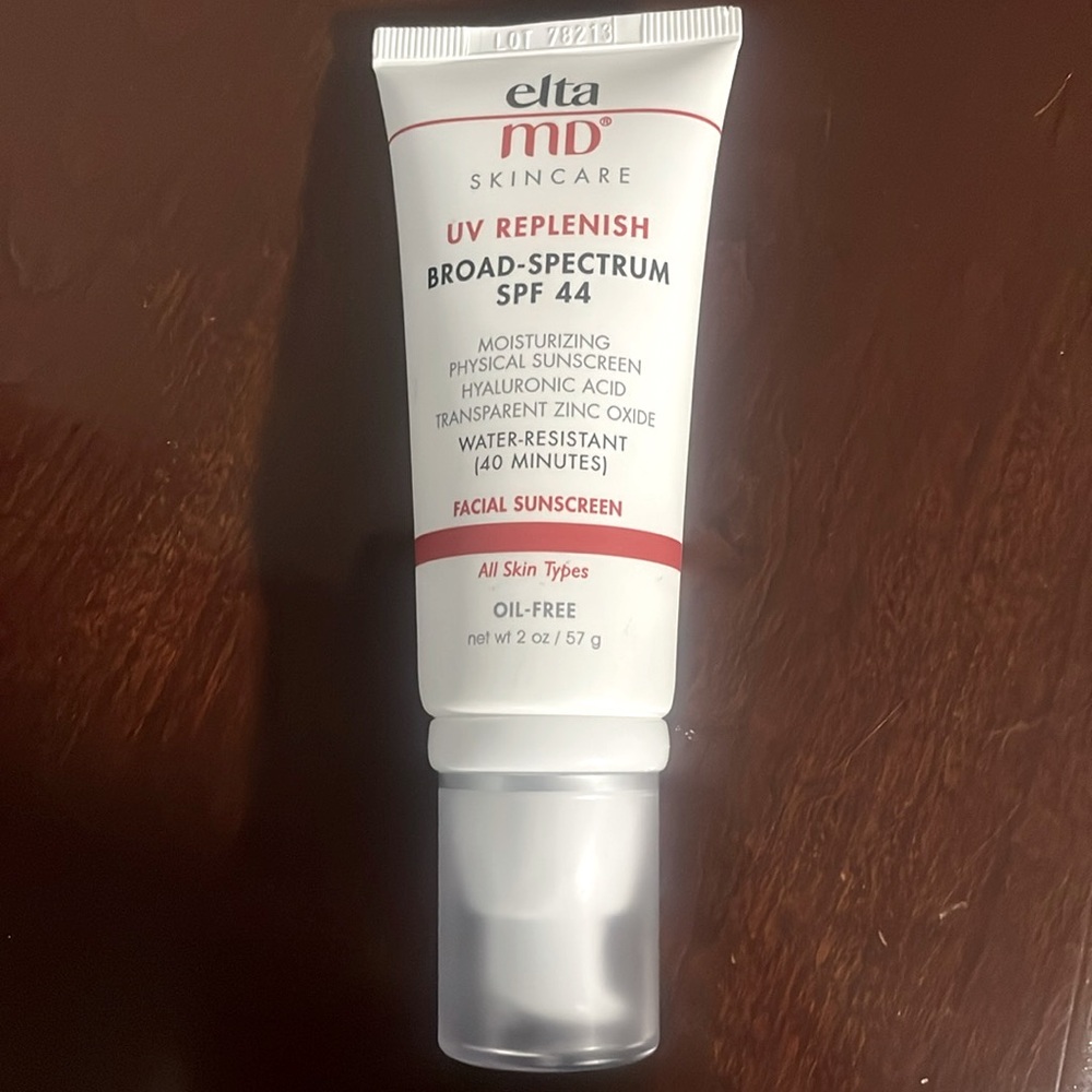 EltaMD UV Replenish SPF 44 Water Resistant Facial Sunscreen - New / Never Used